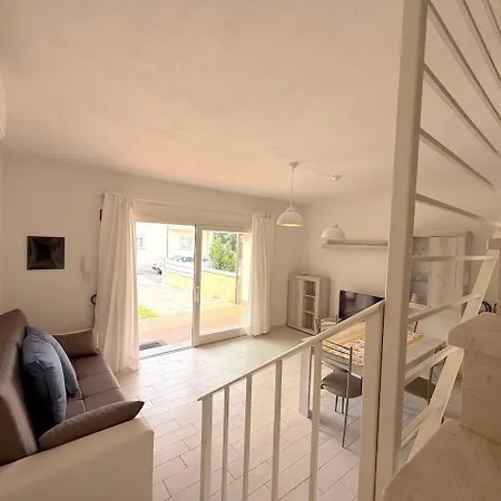 Prázdninový dům Acacia K&g House *