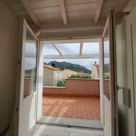 Acacia K&g House