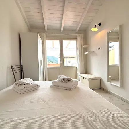 Acacia K&g House *