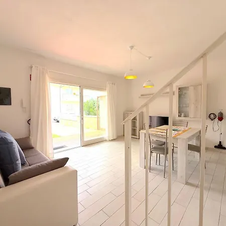 Acacia K&g House Nyaraló