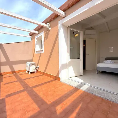 Acacia K&g House *